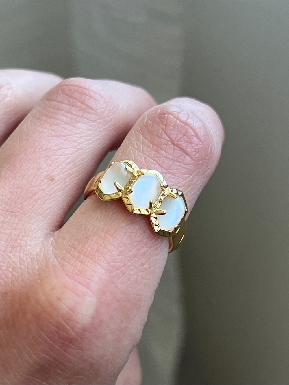 Kendra Scott Ring - Picture 6 of 9